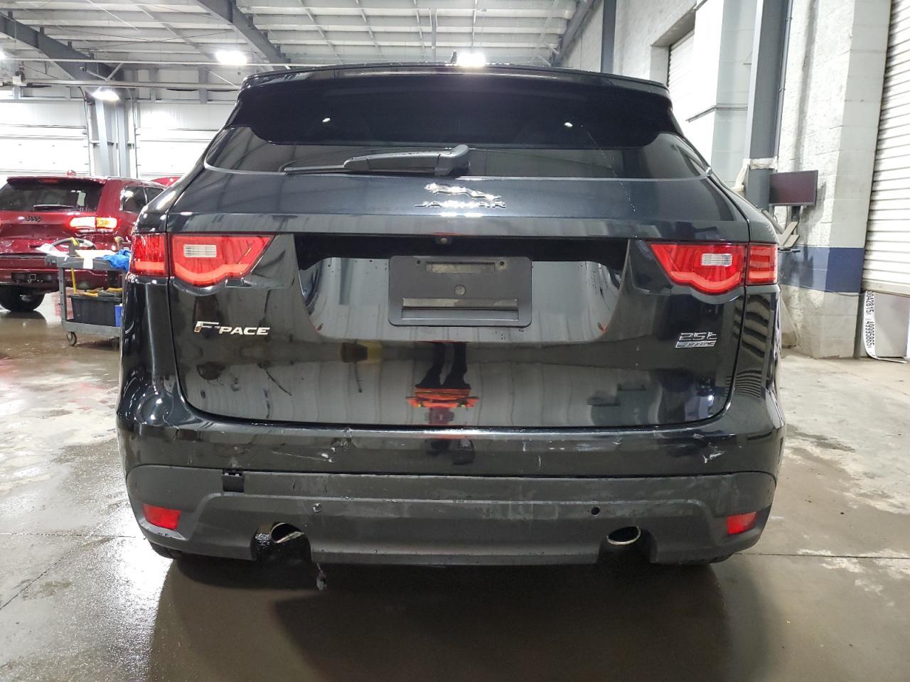 2019 JAGUAR F-PACE PRE - Image 6