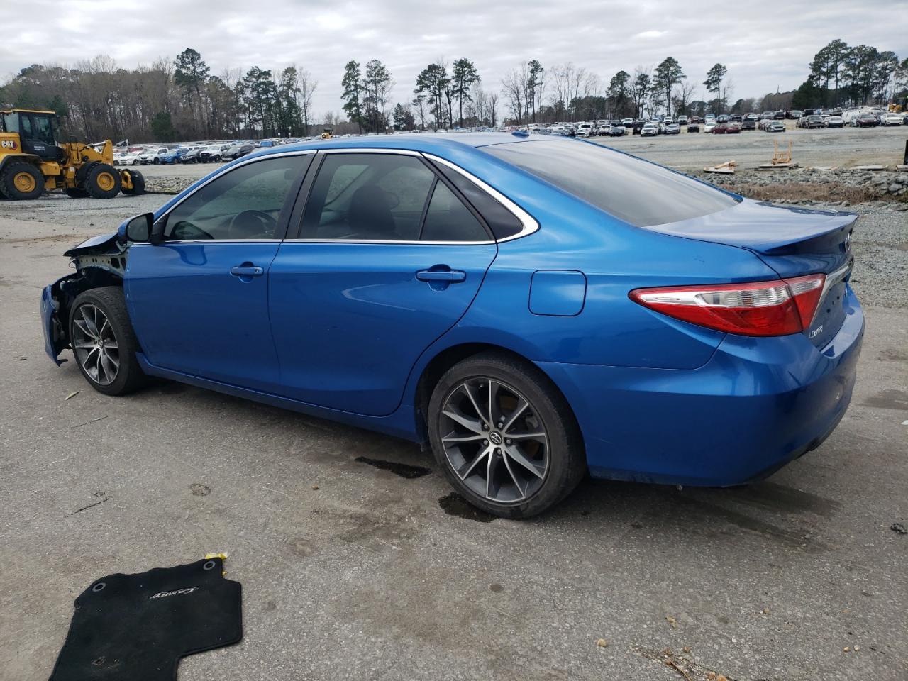 2017 TOYOTA CAMRY LE - Фото 2