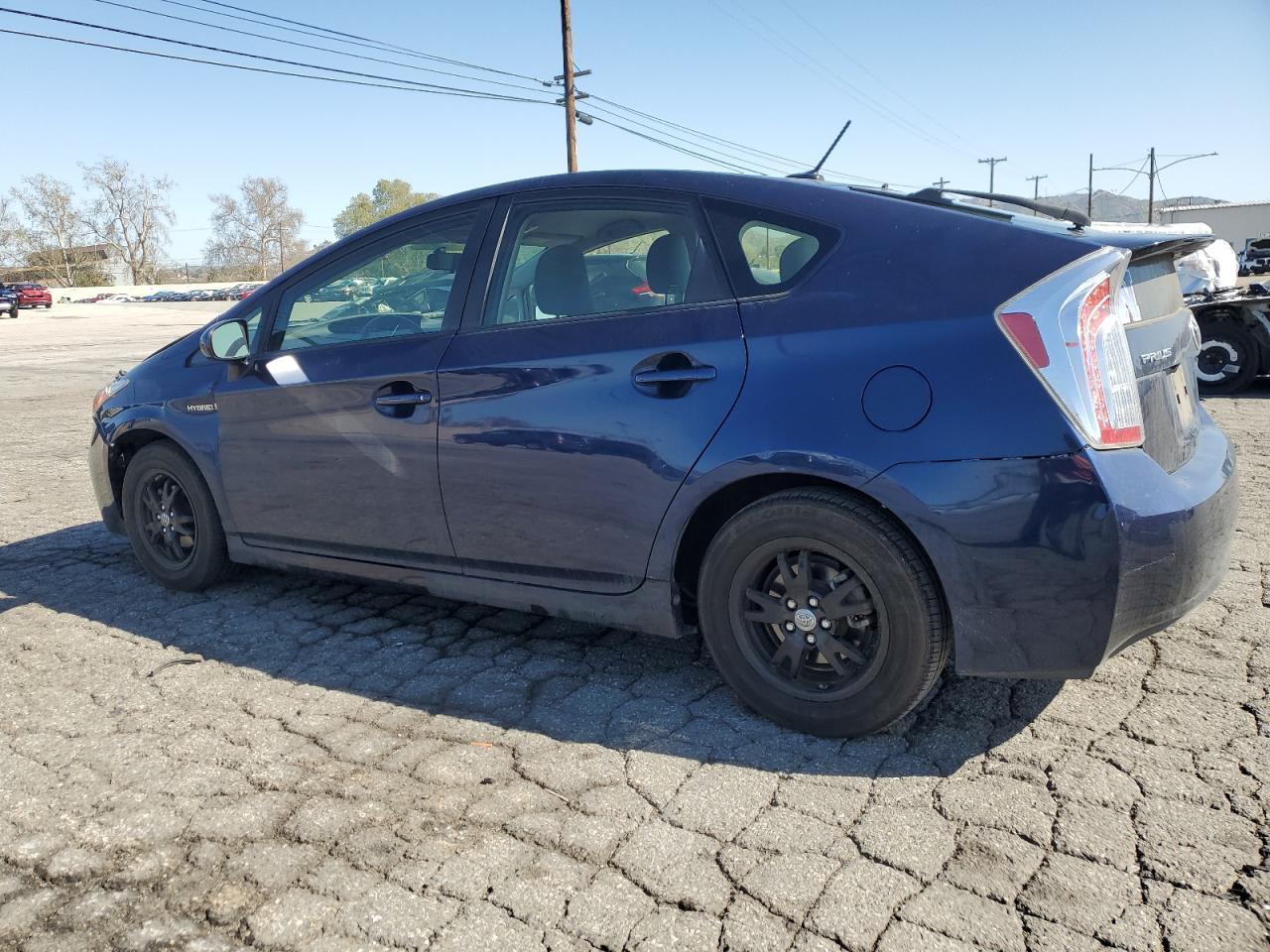 2015 TOYOTA PRIUS - Фото 2