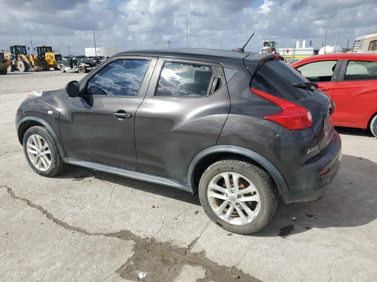 2011 NISSAN JUKE S - Фото 2