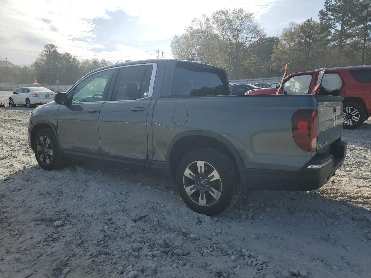 2017 HONDA RIDGELINE - Image 2