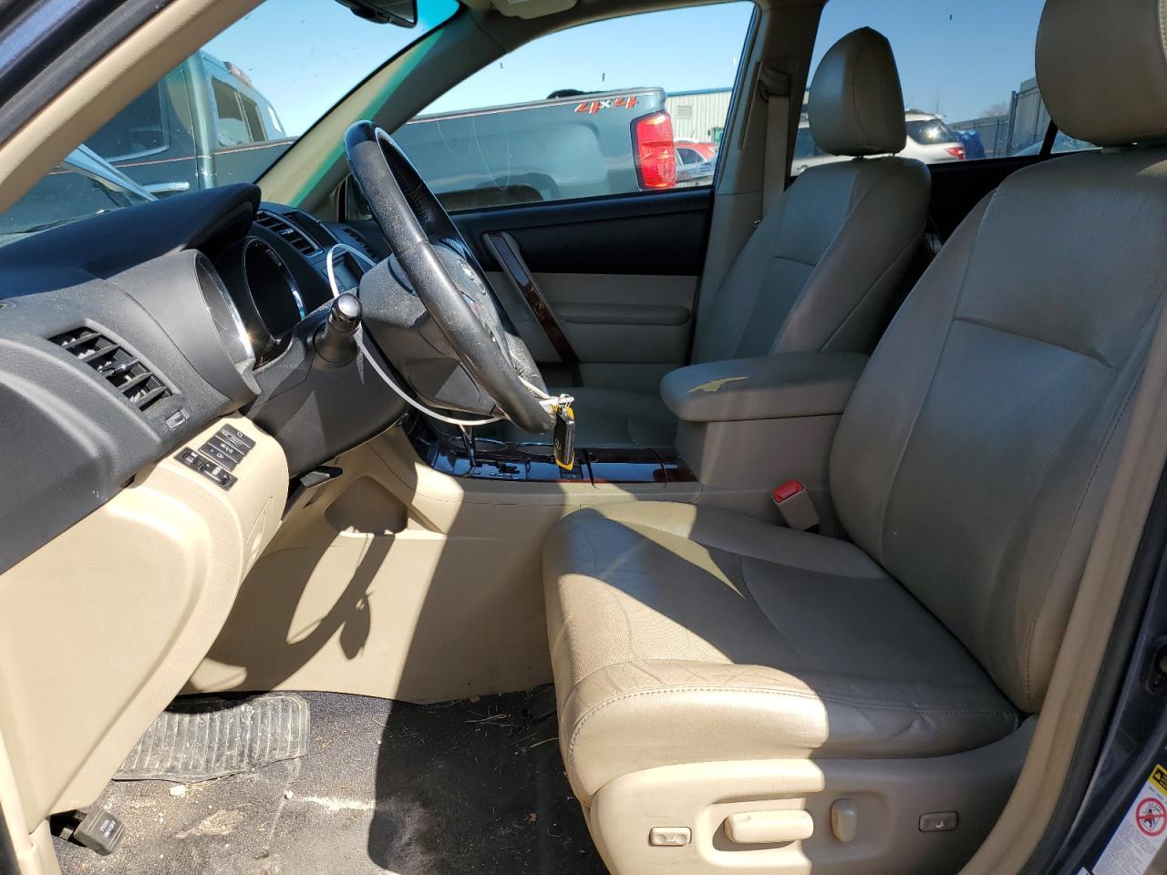 2012 TOYOTA HIGHLANDER - Фото 7