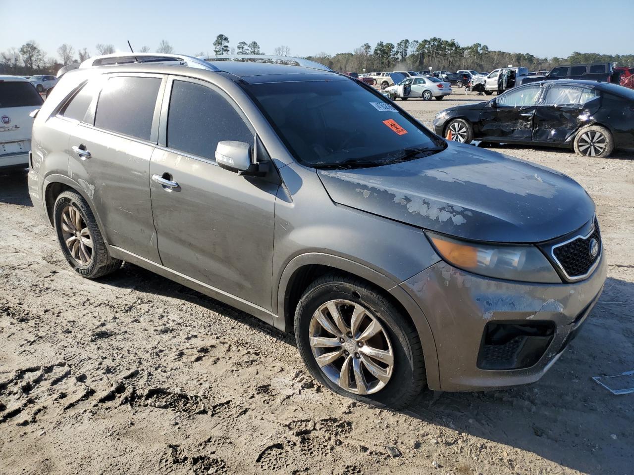 2012 KIA SORENTO SX - Image 4