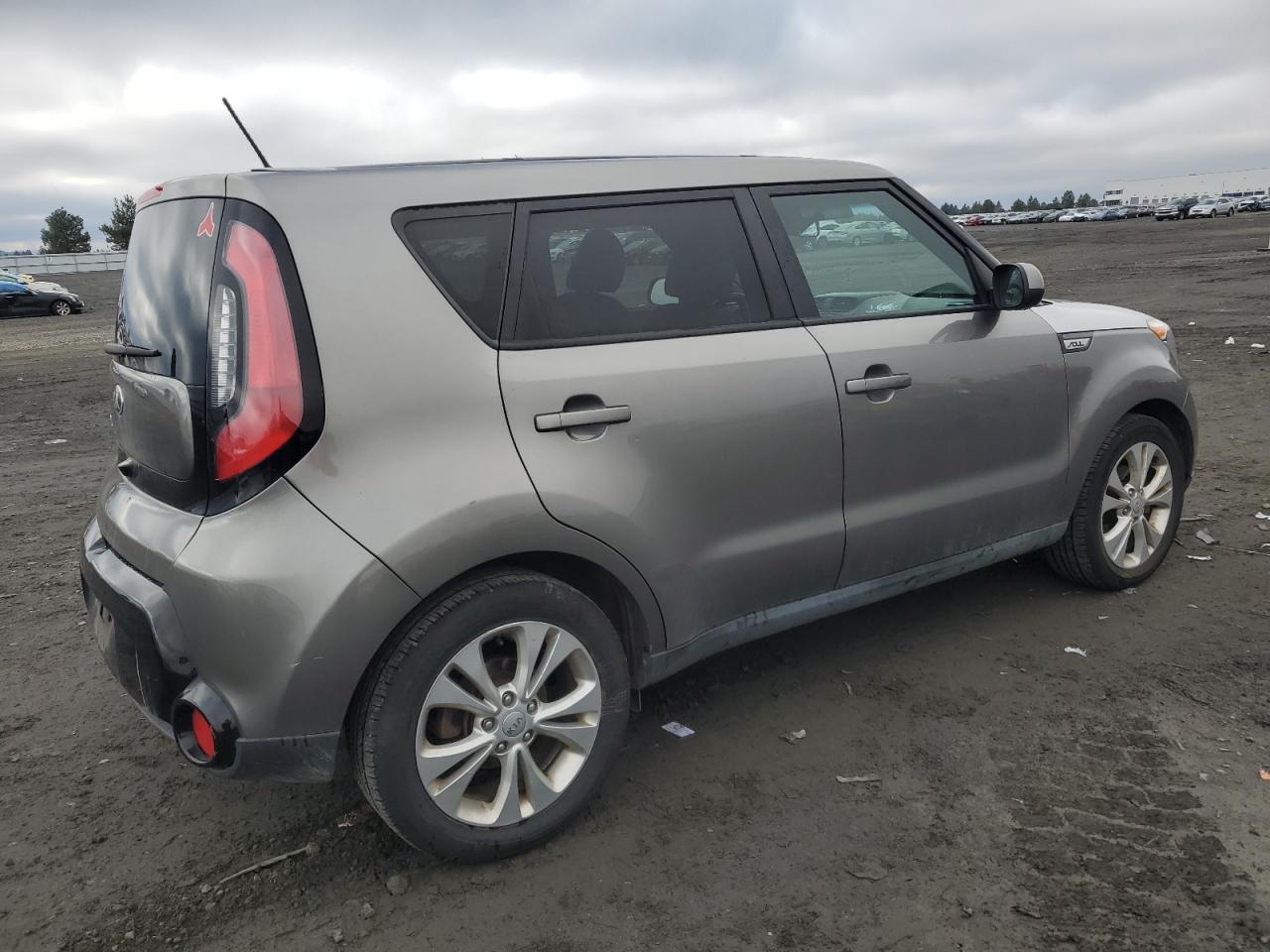 2016 KIA SOUL + - Image 3