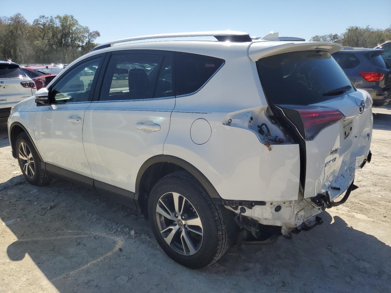 2016 TOYOTA RAV4 XLE - Фото 2