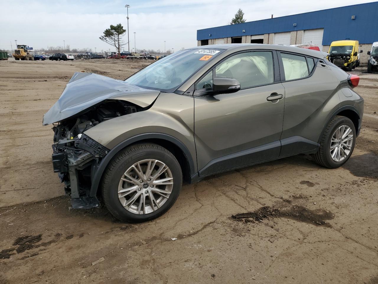 2021 TOYOTA C-HR XLE