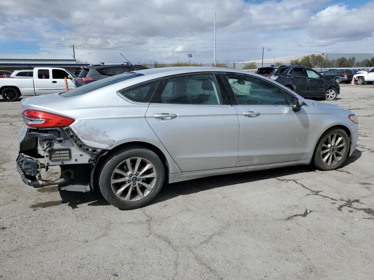 2017 FORD FUSION SE - Фото 3
