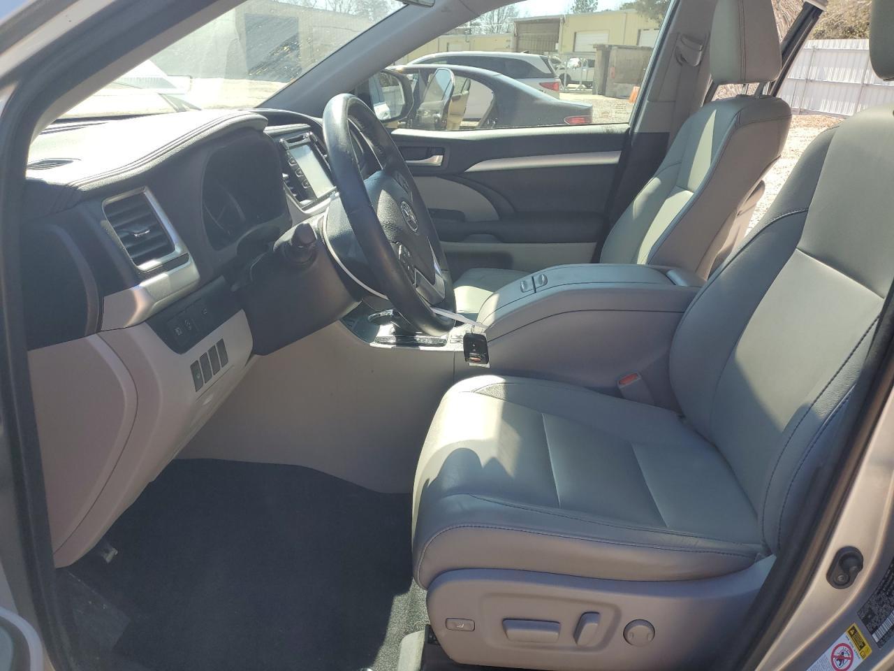 2018 TOYOTA HIGHLANDER - Фото 7