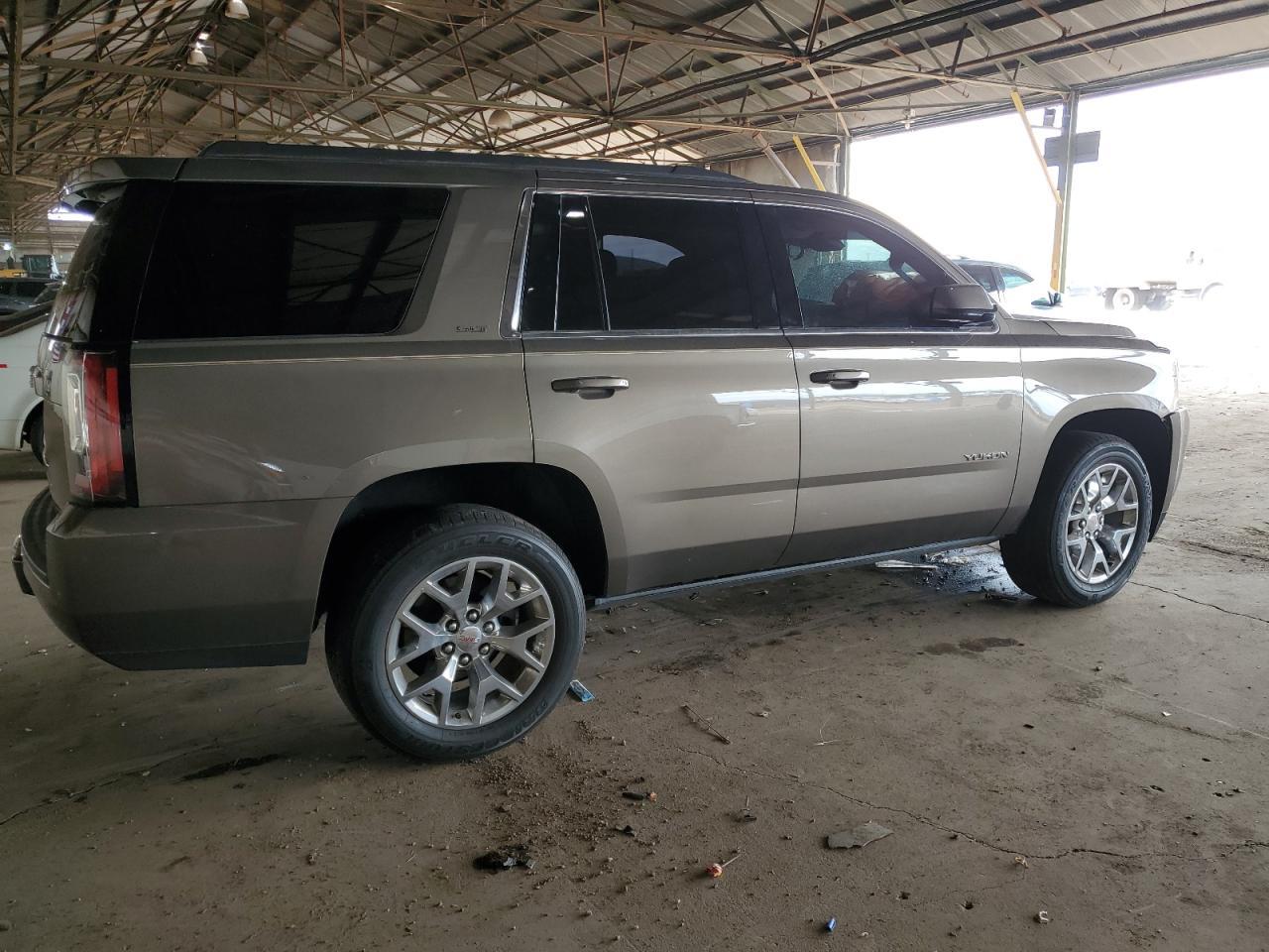 2016 GMC YUKON SLT - Image 3