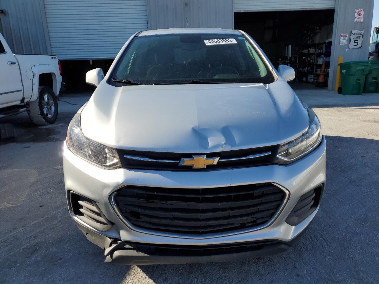 2021 CHEVROLET TRAX LS - Image 5