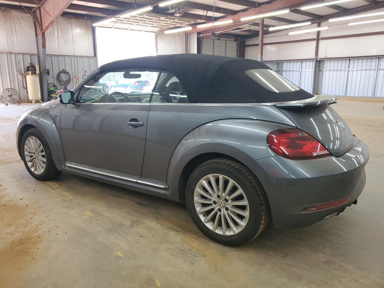 2019 VOLKSWAGEN BEETLE S - Фото 2