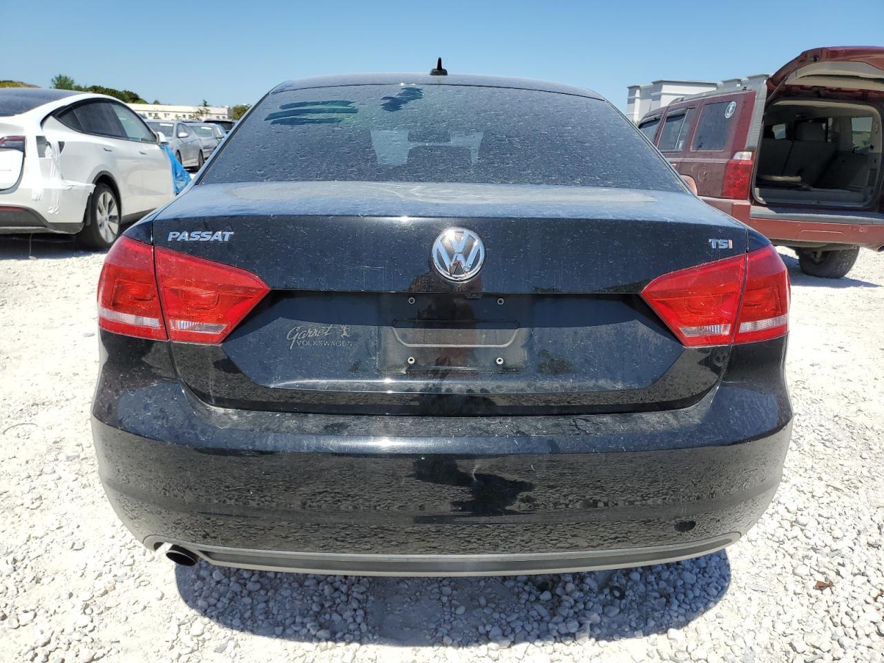 2015 VOLKSWAGEN PASSAT S - Image 6