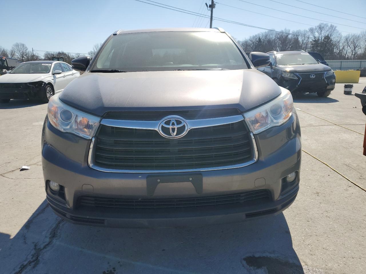 2014 TOYOTA HIGHLANDER - Image 5