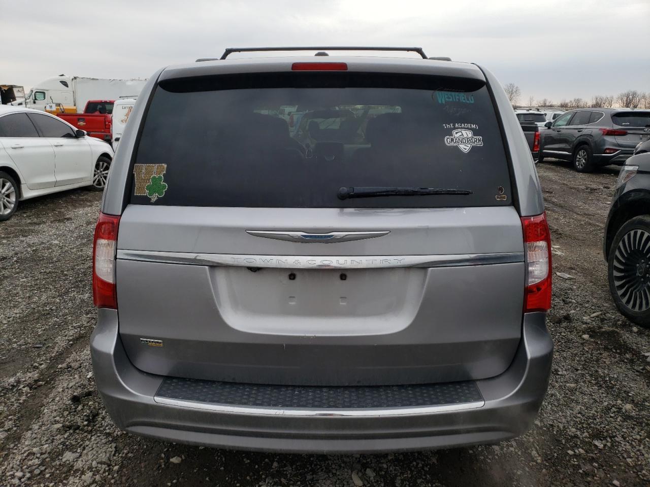 2014 CHRYSLER TOWN & COU - Фото 6