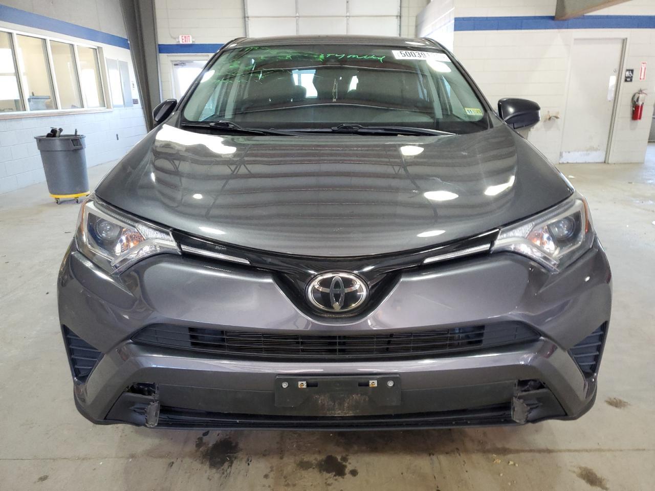 2018 TOYOTA RAV4 LE - Image 5