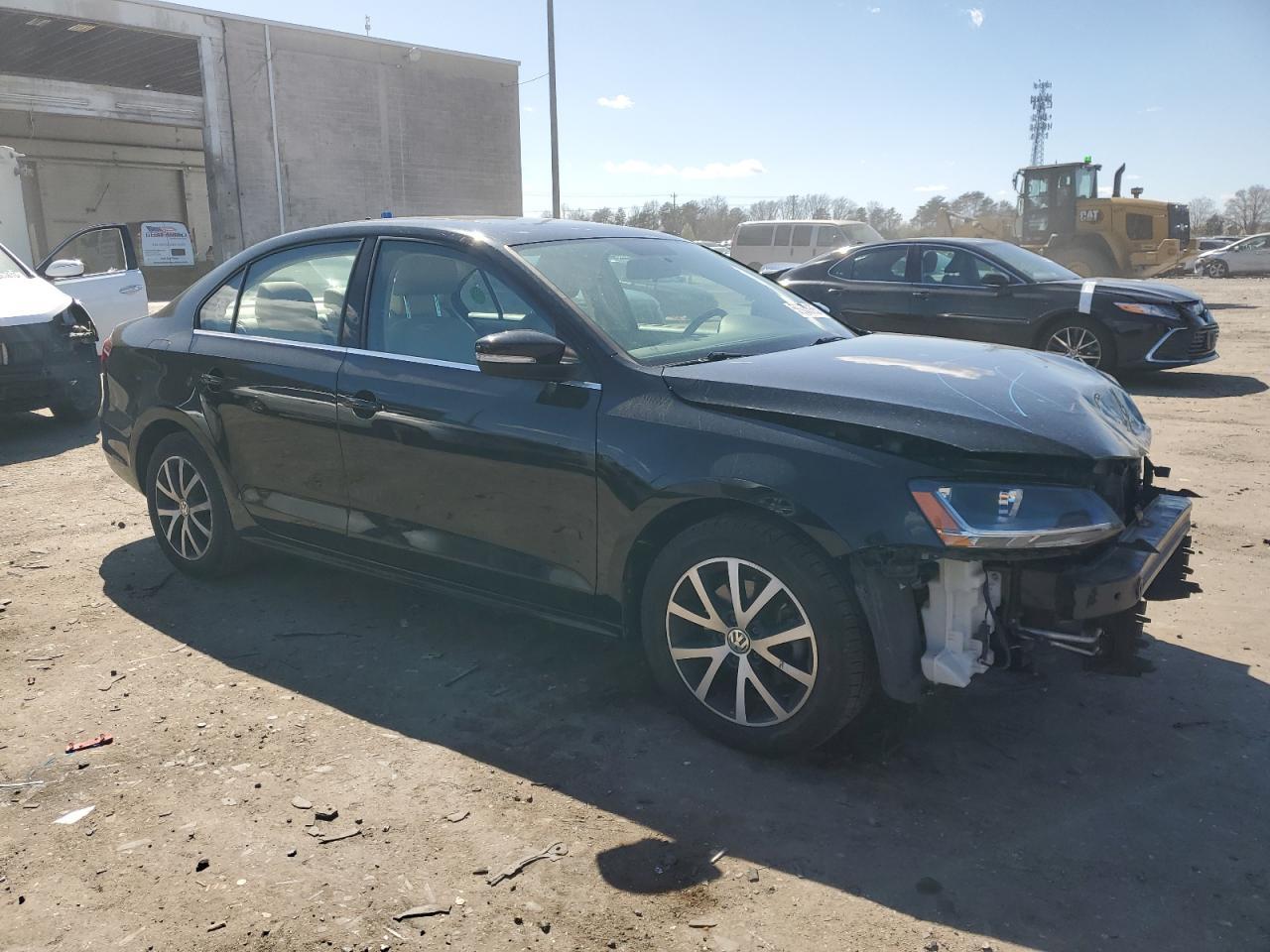 2017 VOLKSWAGEN JETTA SE - Image 4
