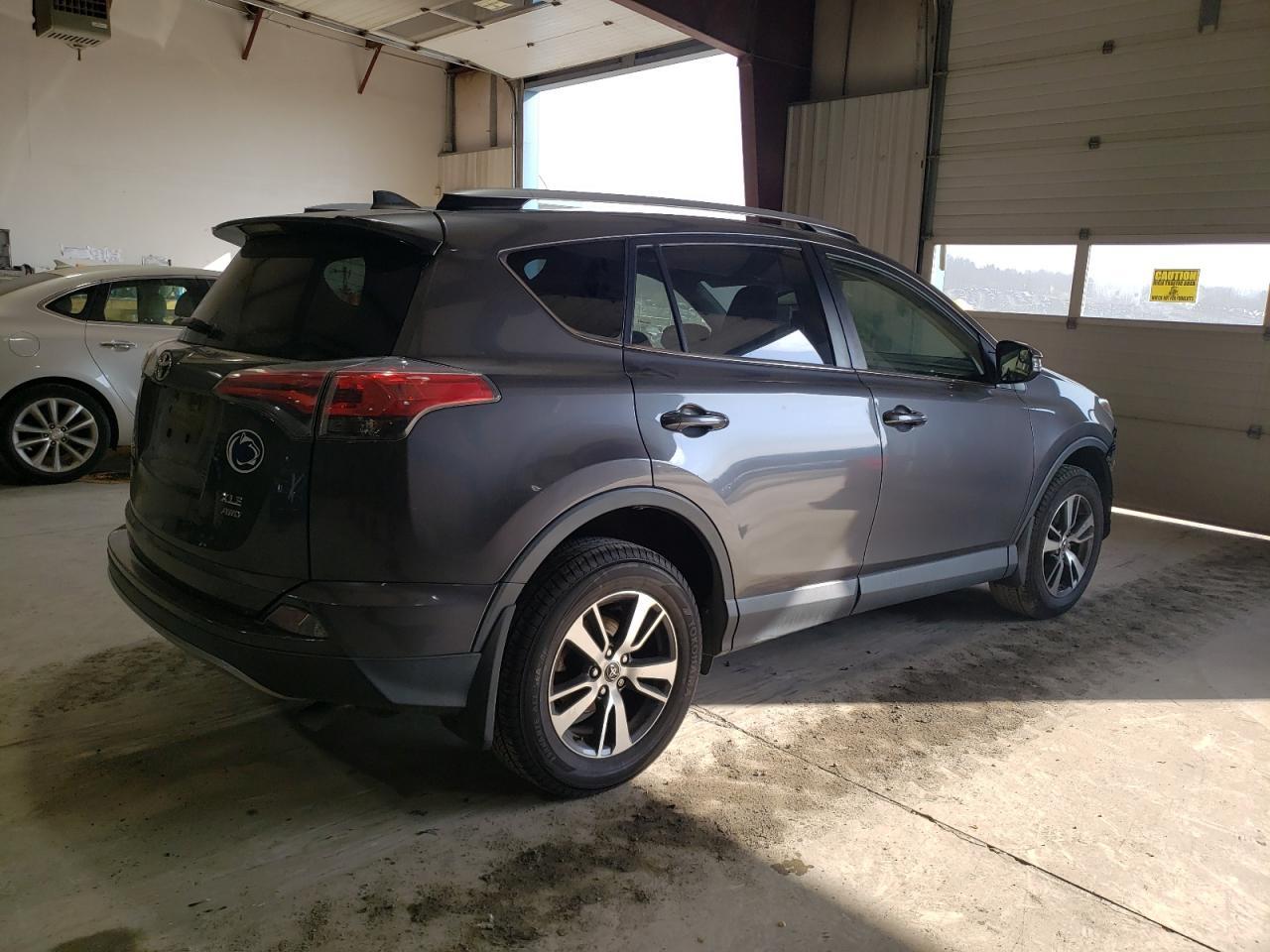 2017 TOYOTA RAV4 XLE - Image 3