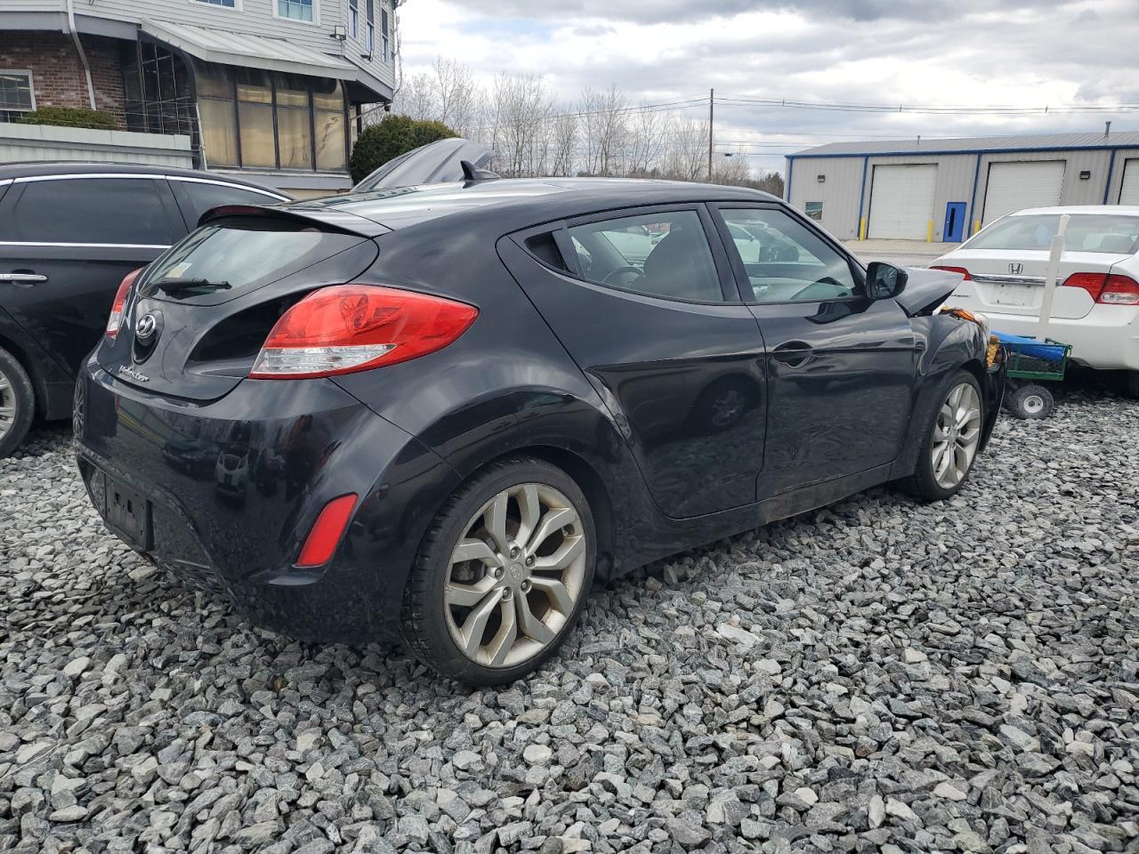 2013 HYUNDAI VELOSTER - Фото 3