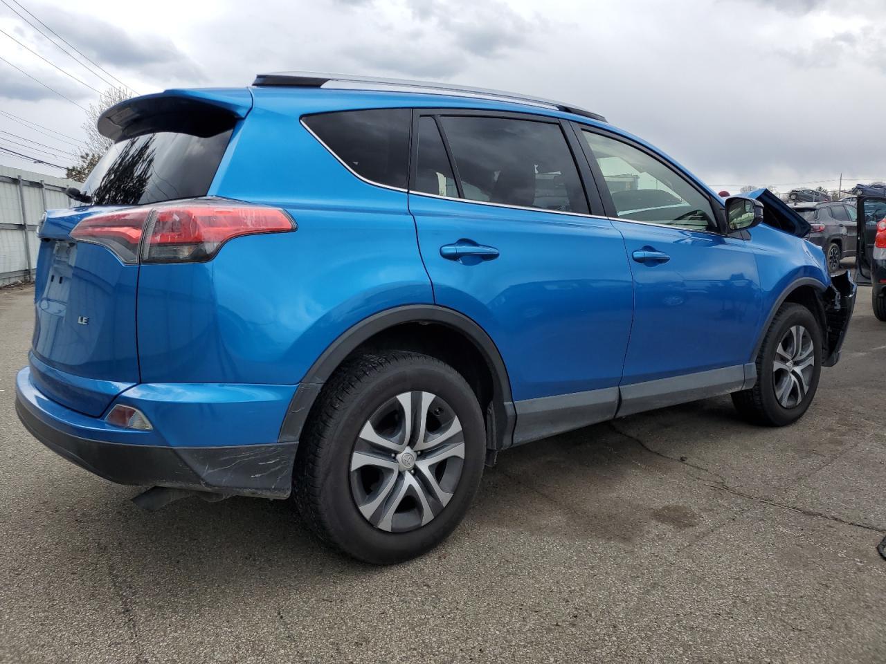 2016 TOYOTA RAV4 LE - Image 3