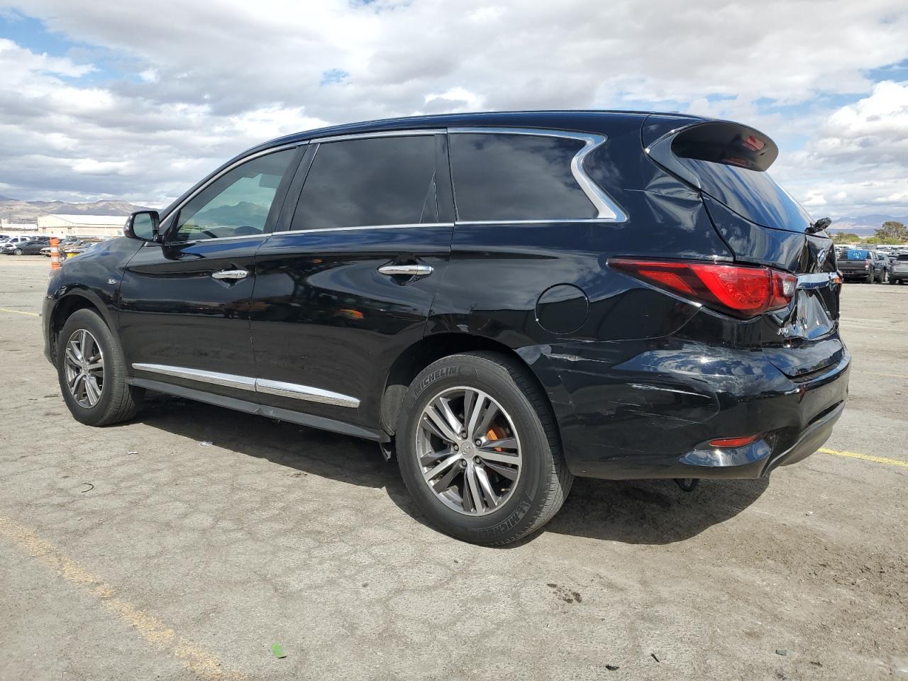 2019 INFINITI QX60 LUXE - Image 2