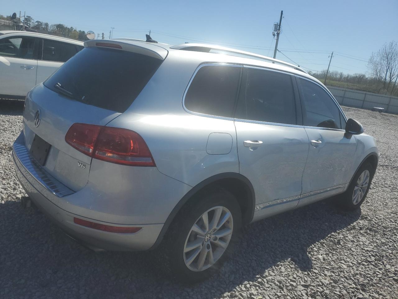 2011 VOLKSWAGEN TOUAREG V6 - Фото 3