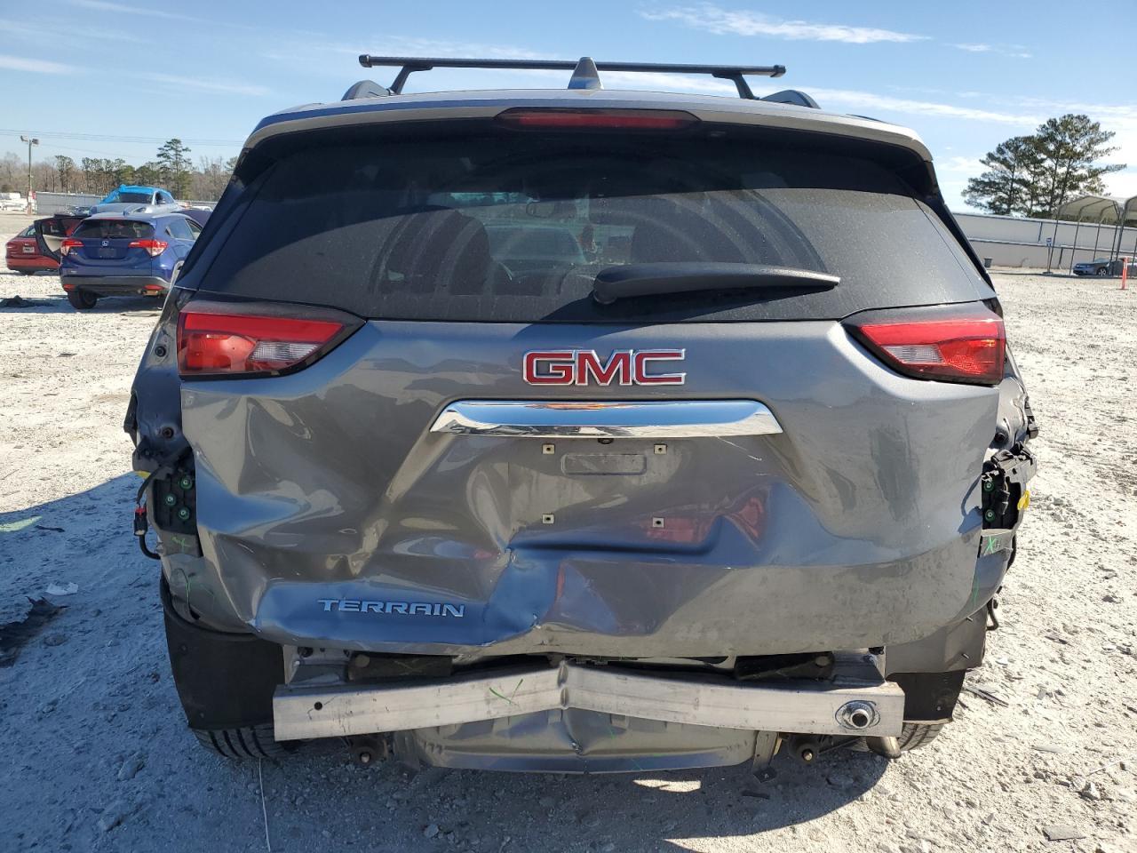 2018 GMC TERRAIN SL - Image 6