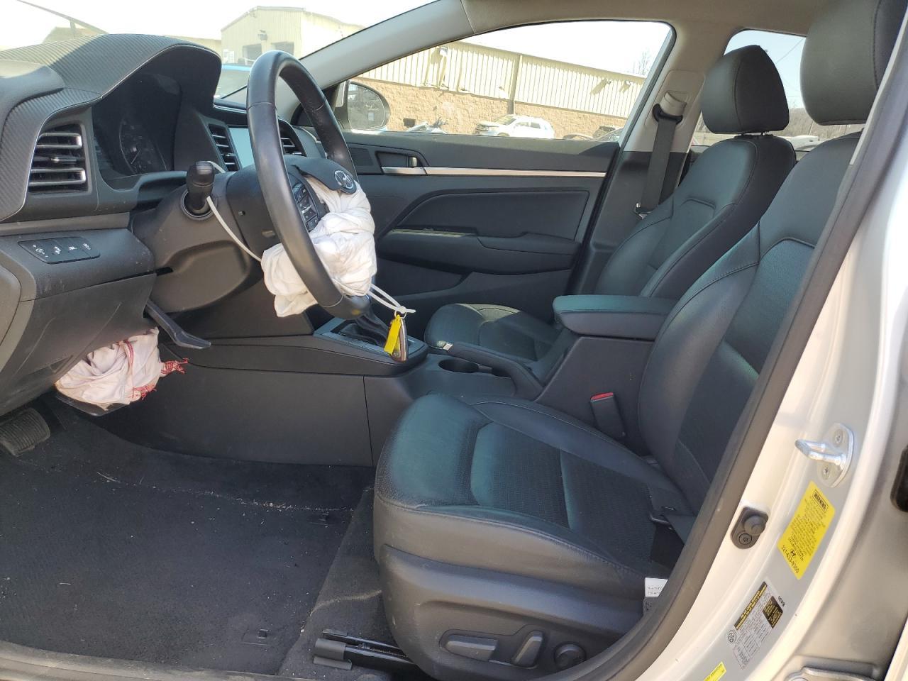 2019 HYUNDAI ELANTRA SE - Image 7