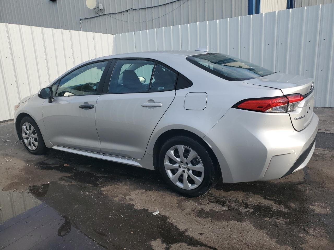 2022 TOYOTA COROLLA LE - Фото 2
