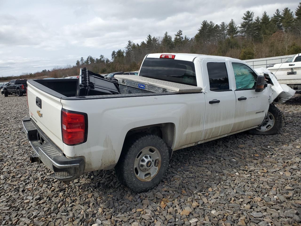 2019 CHEVROLET SILVERADO - Фото 3