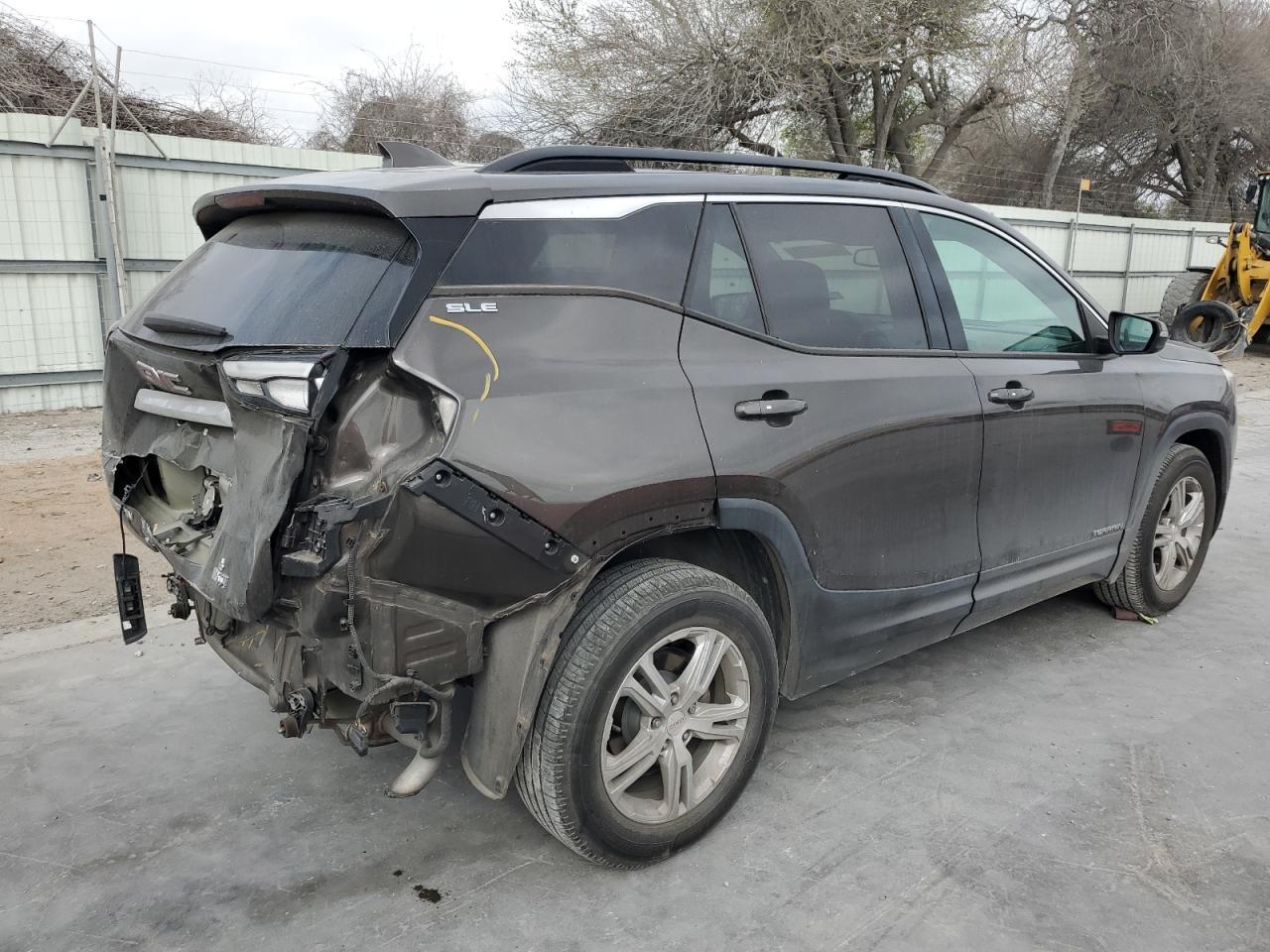 2019 GMC TERRAIN SL - Image 3