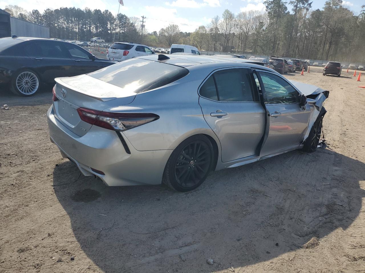 2021 TOYOTA CAMRY XSE - Image 3