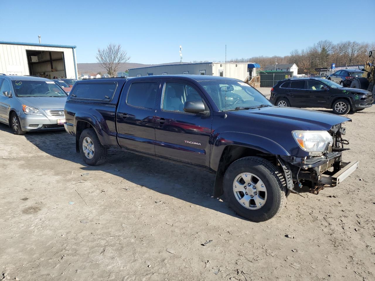 2013 TOYOTA TACOMA DOU - Image 4