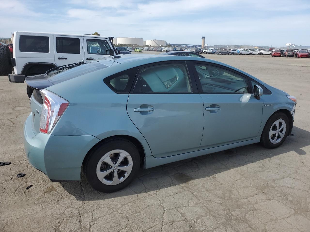 2015 TOYOTA PRIUS - Фото 3