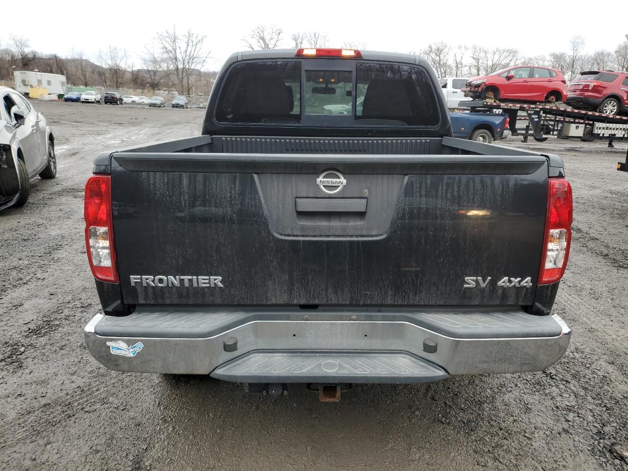 2017 NISSAN FRONTIER S - Фото 6