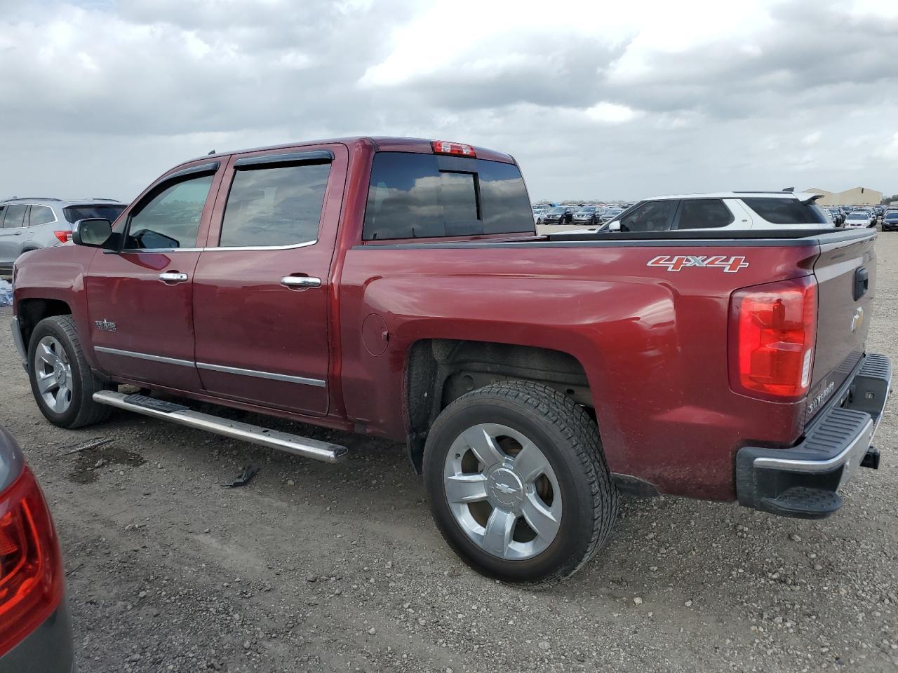 2017 CHEVROLET SILVERADO - Image 2