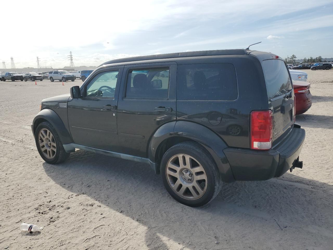 2011 DODGE NITRO HEAT - Image 2