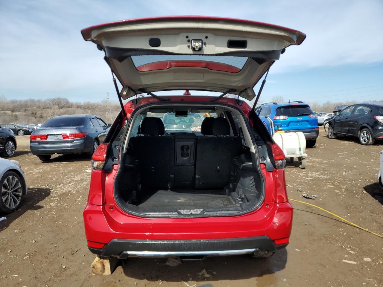 2017 NISSAN ROGUE S - Image 6