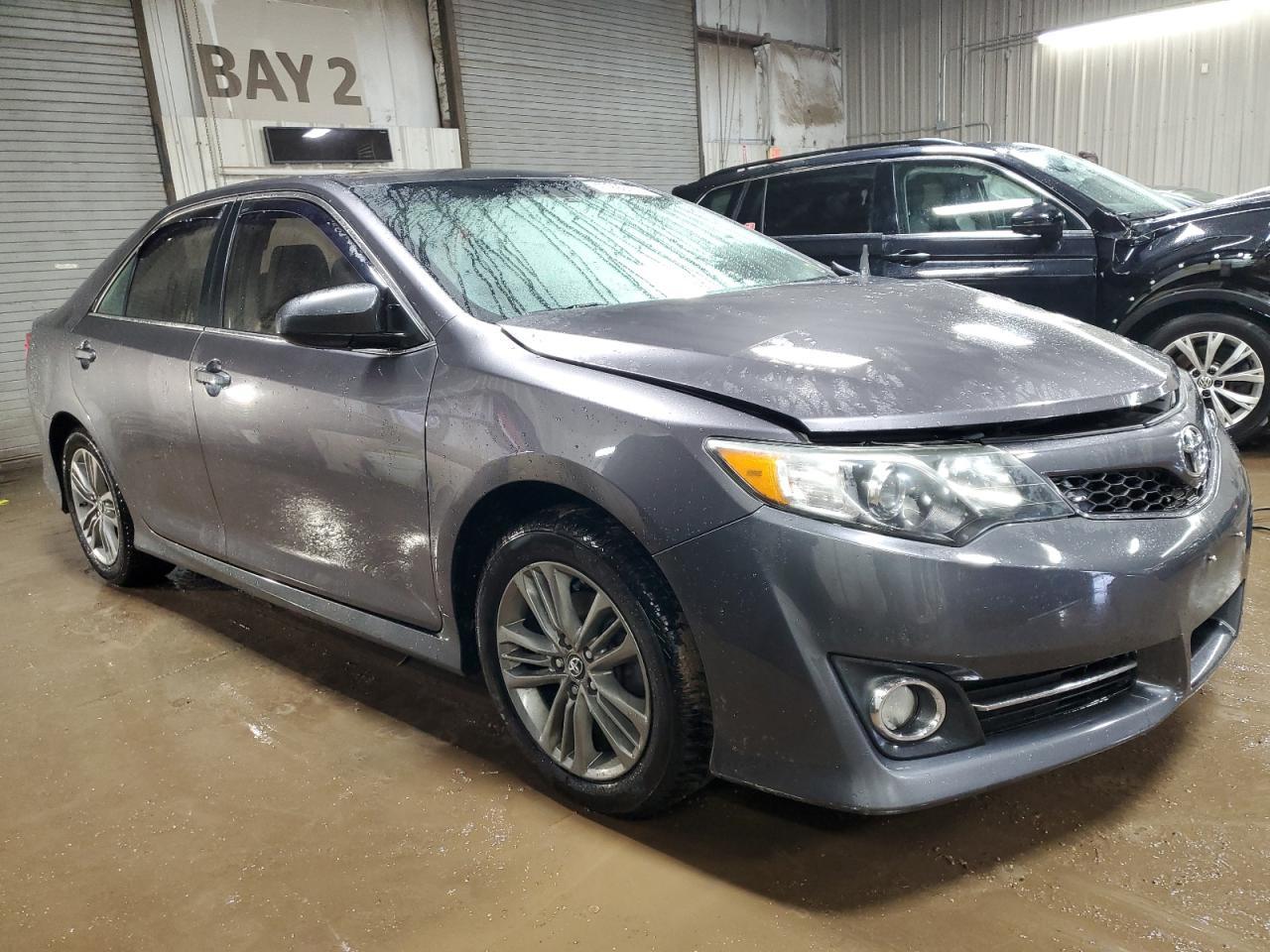 2014 TOYOTA CAMRY L - Фото 4