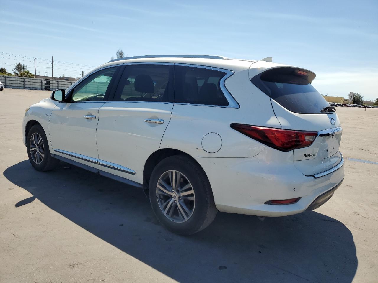 2016 INFINITI QX60 - Фото 2