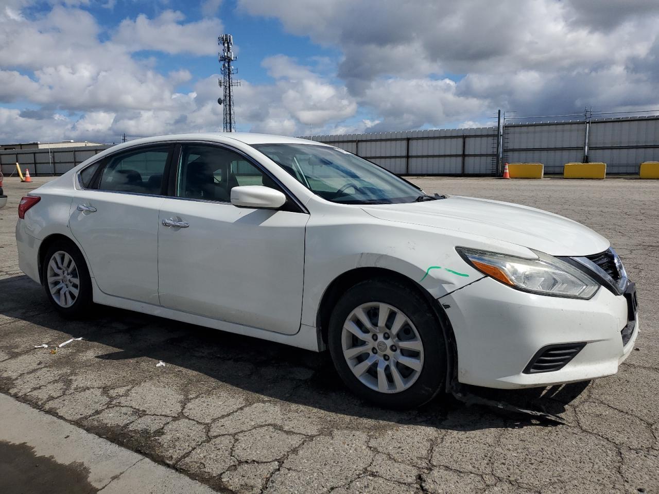 2017 NISSAN ALTIMA 2.5 - Фото 4