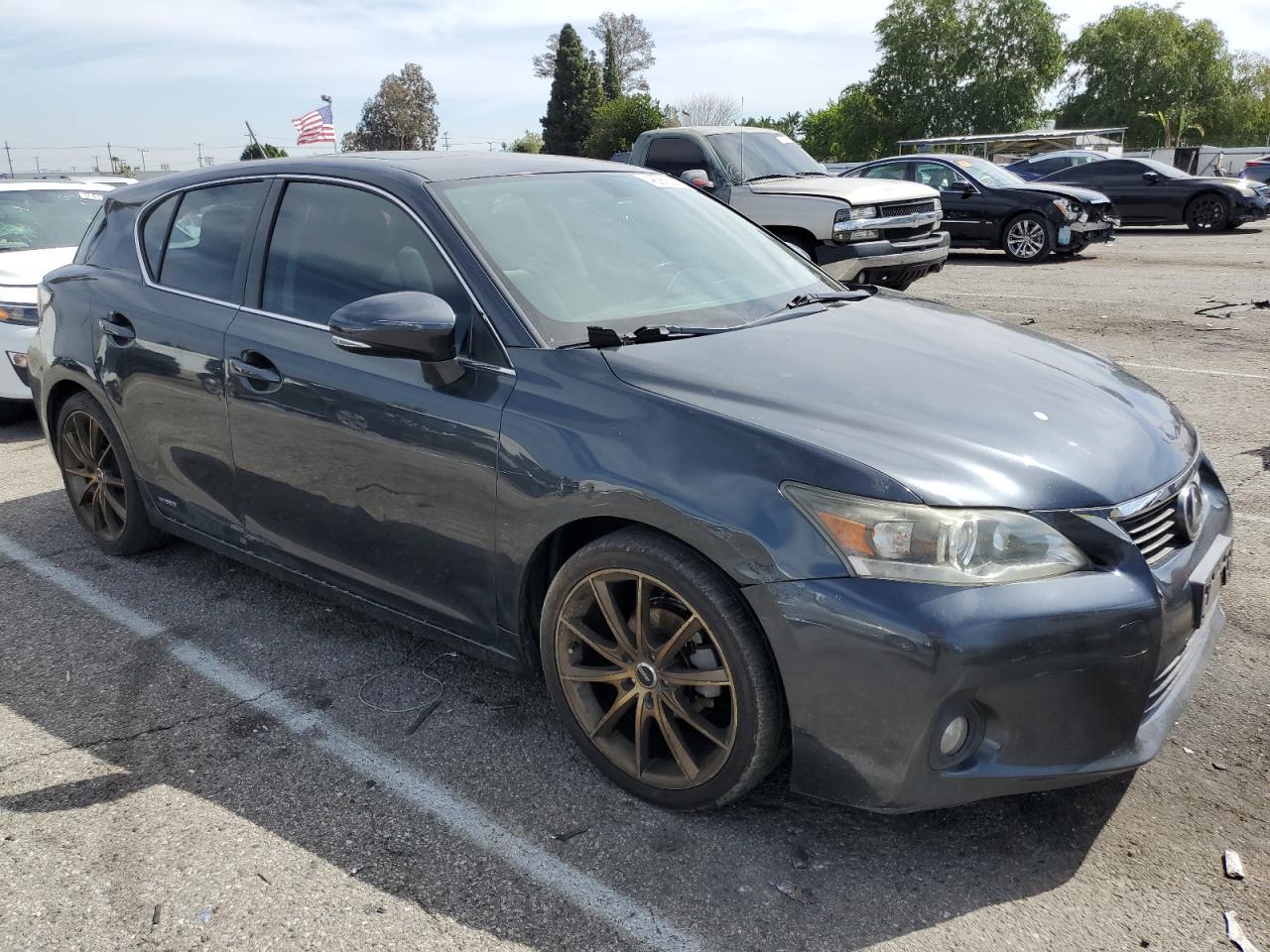 2011 LEXUS CT 200 - Фото 4