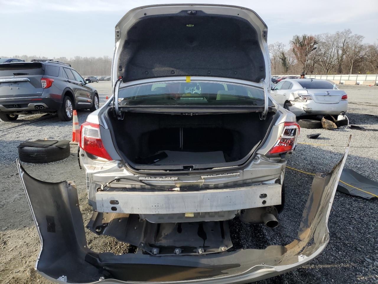 2012 TOYOTA CAMRY XLE - Фото 6
