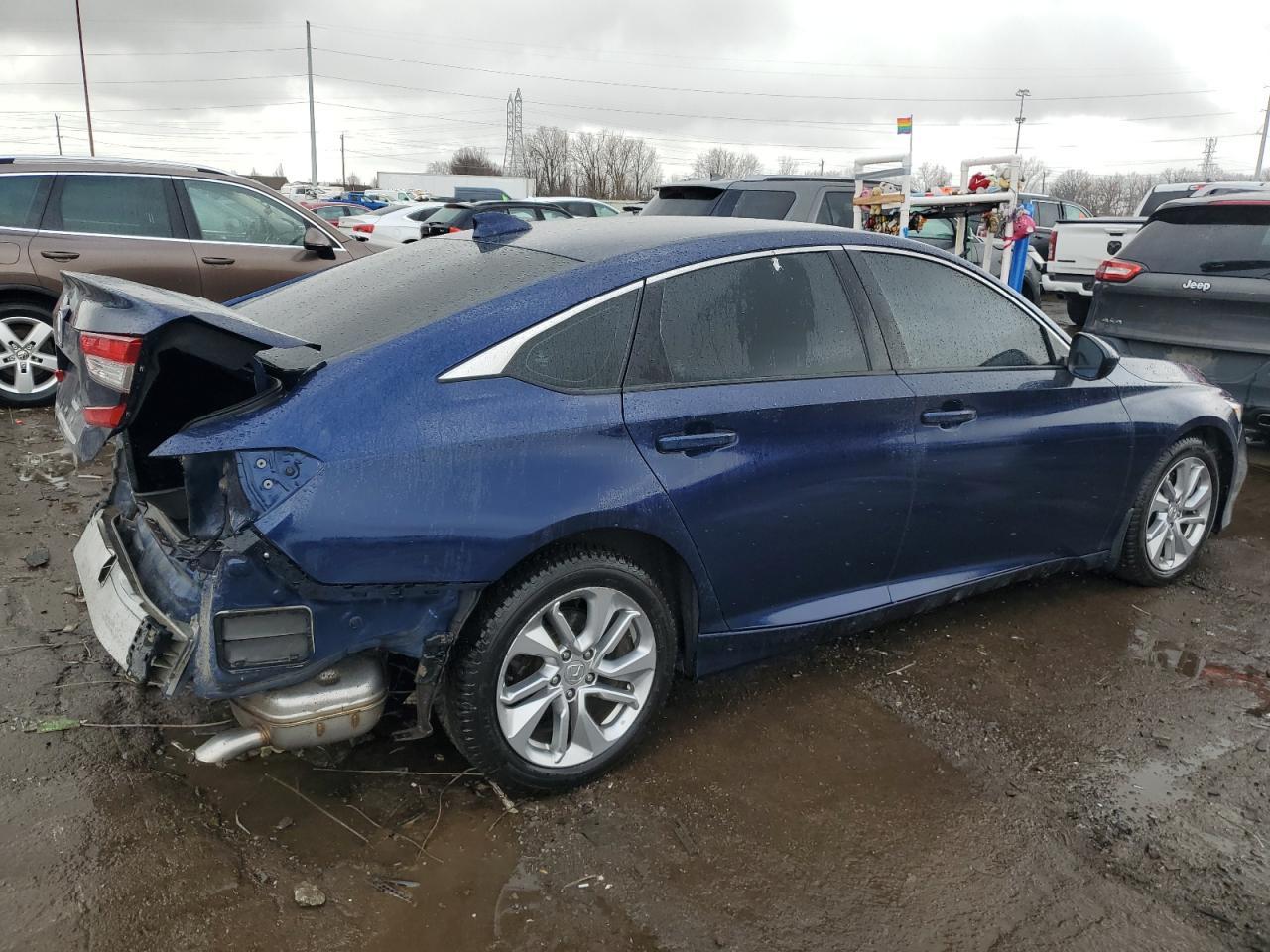2018 HONDA ACCORD LX - Фото 3