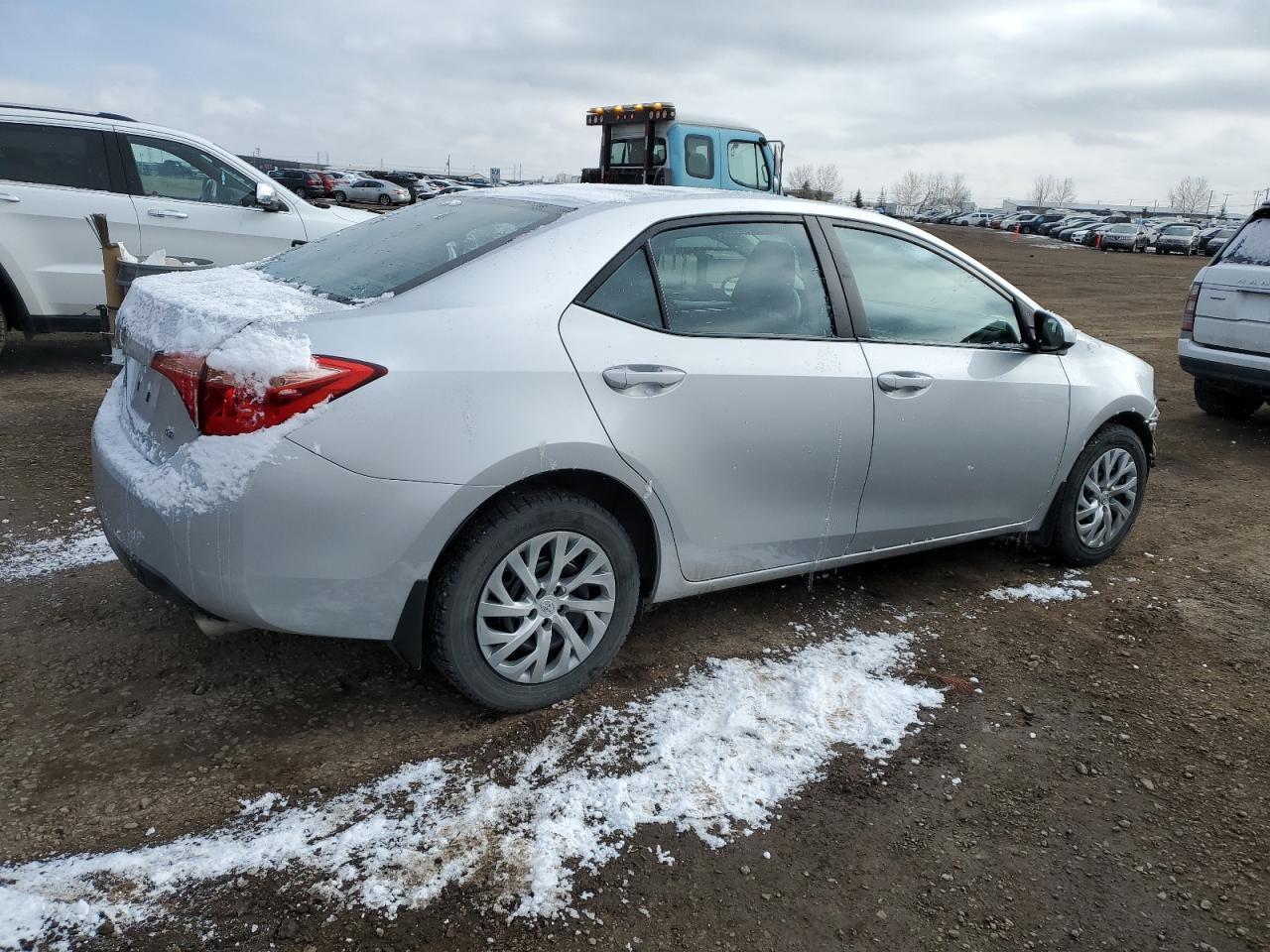 2019 TOYOTA COROLLA L - Фото 3