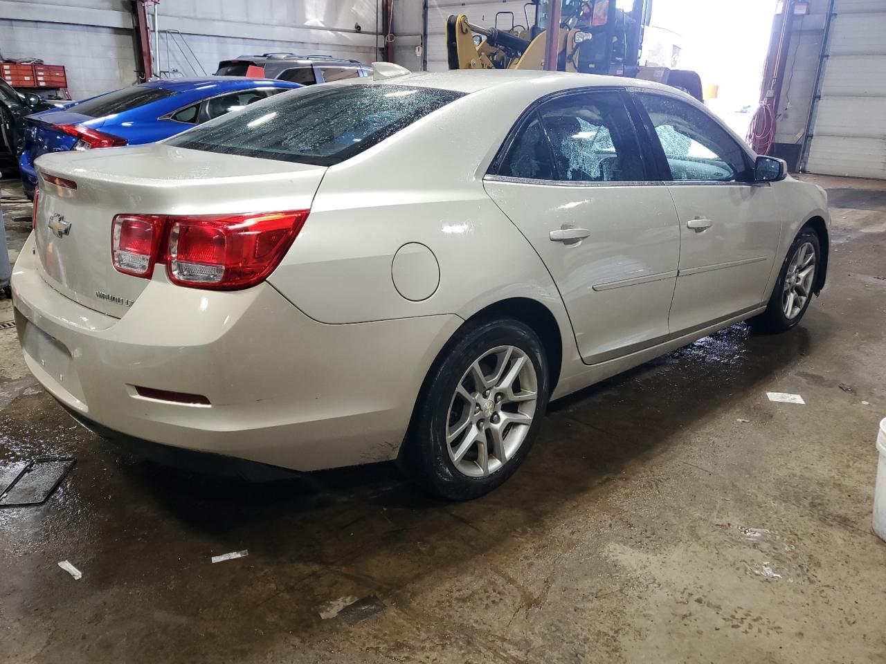 2015 CHEVROLET MALIBU 1LT - Image 3