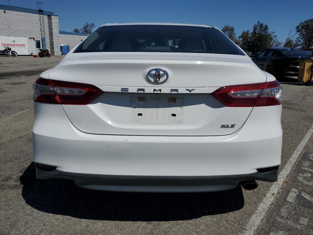 2018 TOYOTA CAMRY L - Фото 6