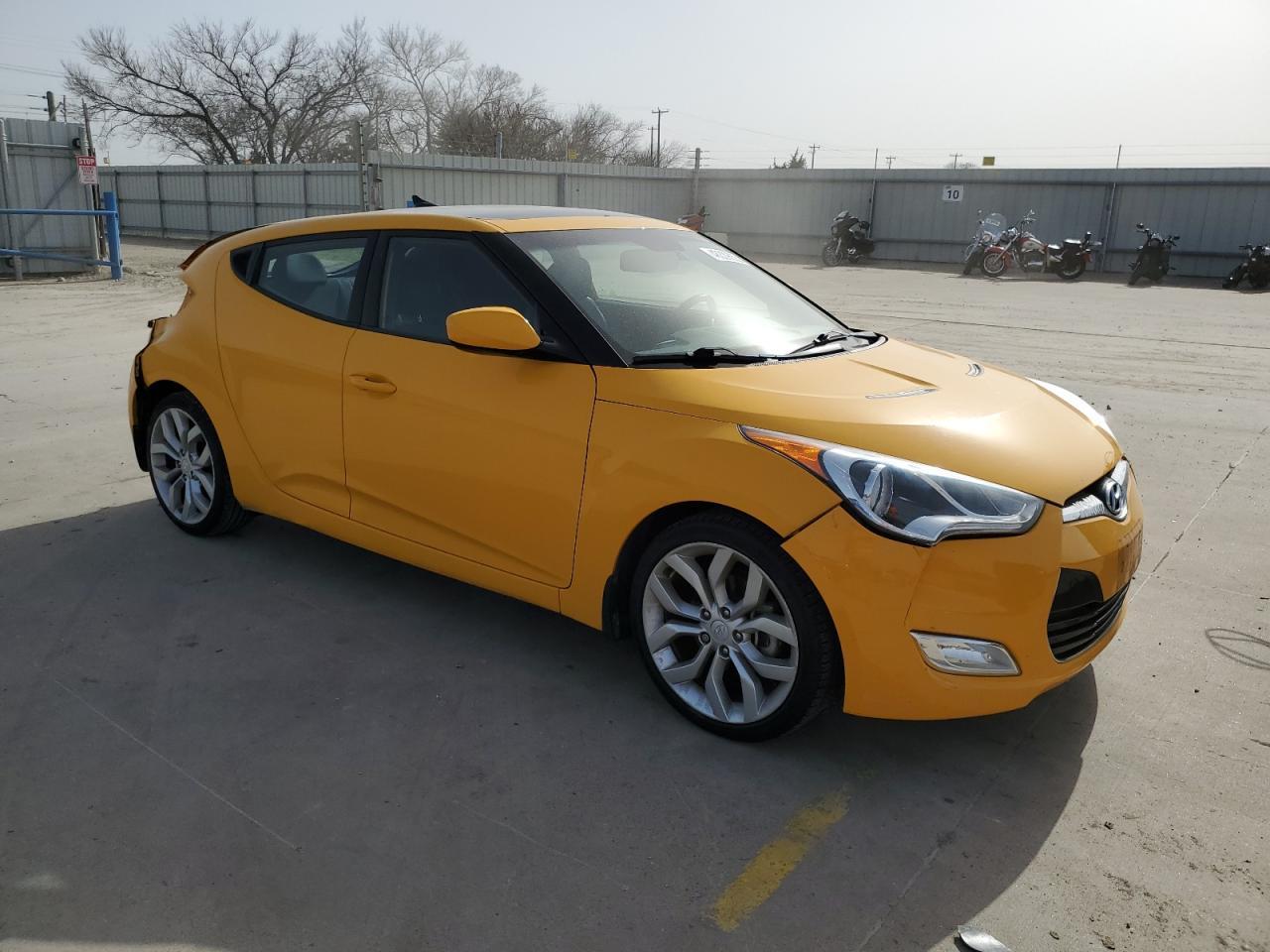 2013 HYUNDAI VELOSTER - Фото 4