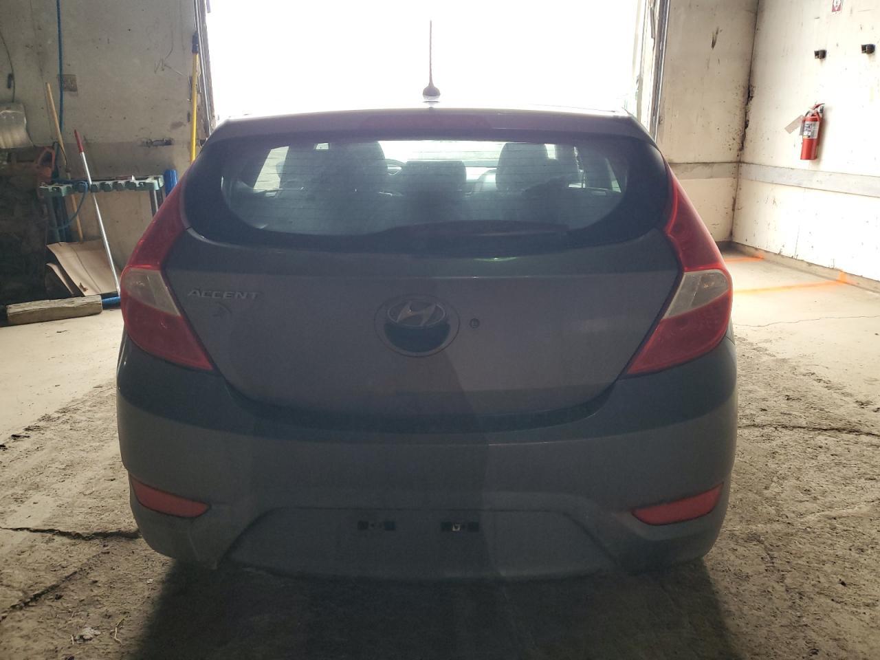 2017 HYUNDAI ACCENT SE - Image 6