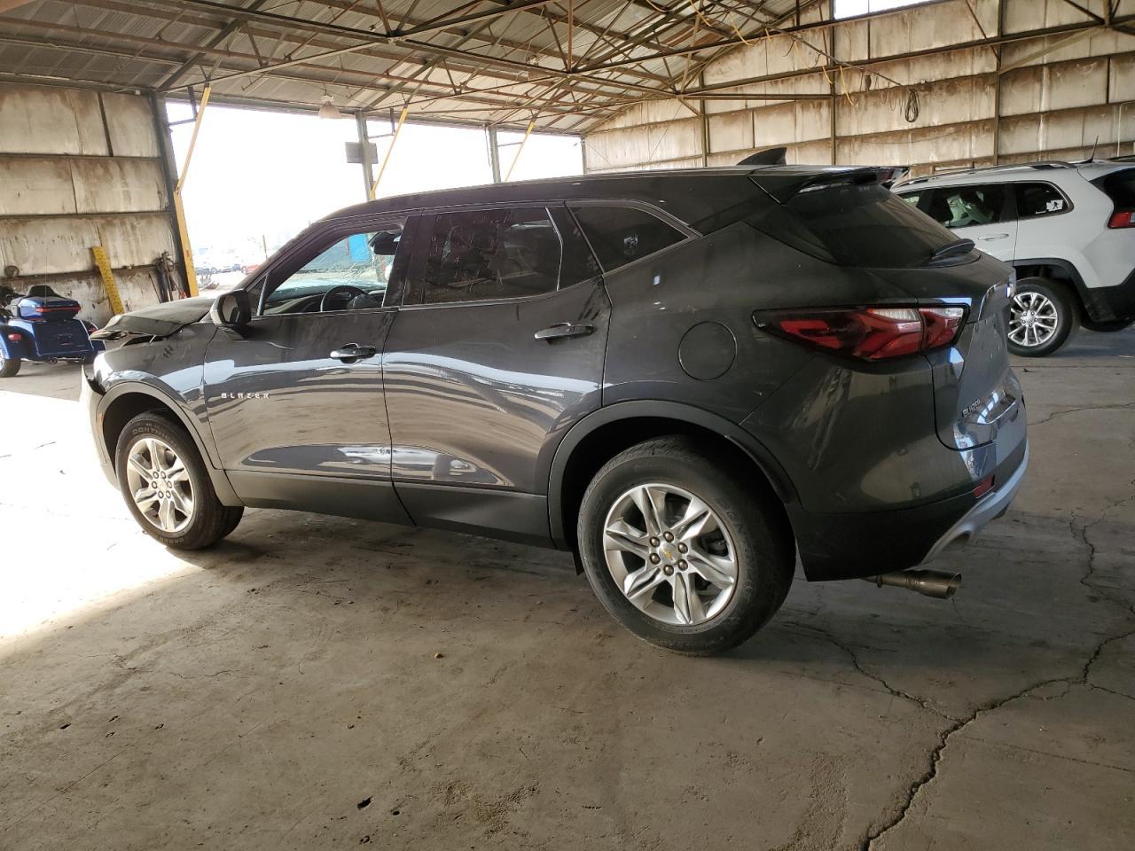 2022 CHEVROLET BLAZER 2LT - Image 2