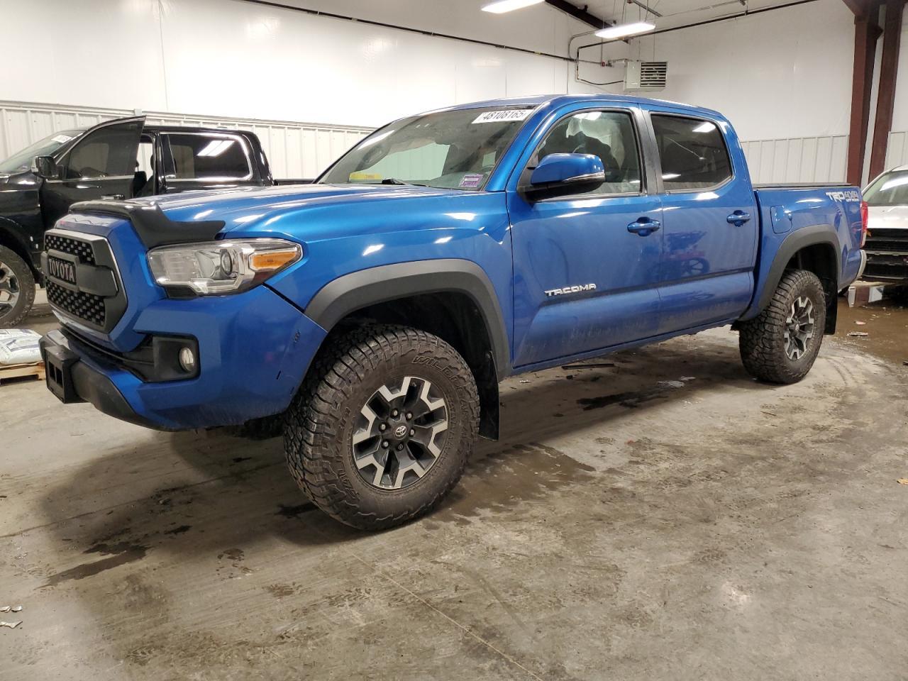 2017 TOYOTA TACOMA DOU